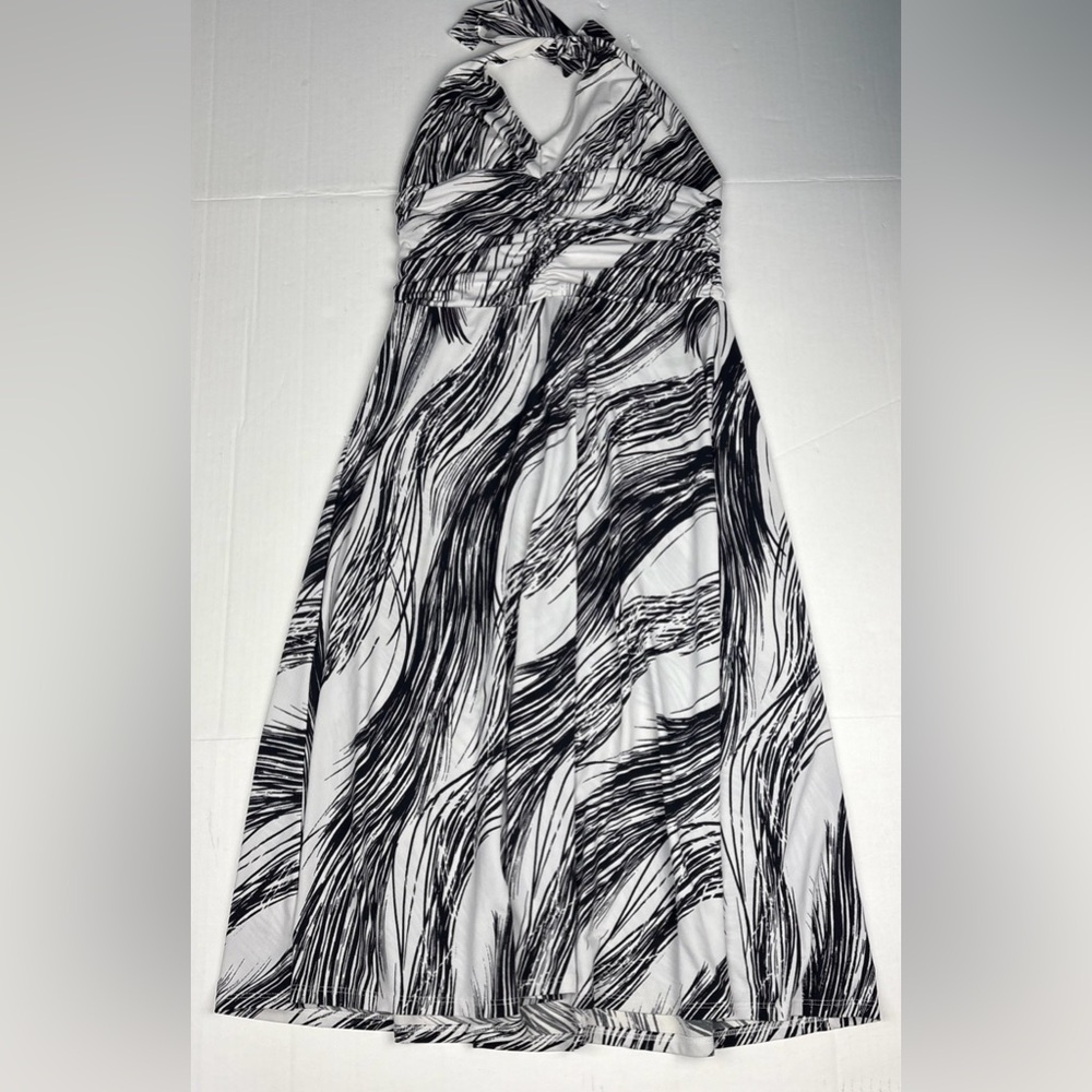 Newport News Women's Medium Dress Halter Black White Brush Marks Poly Blend